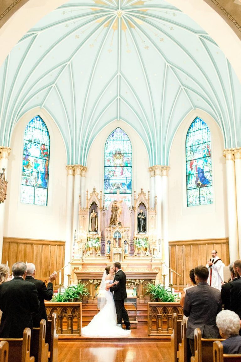 Top 10 Effective Tips For Wedding Invitation Wording - InfiniGEEK